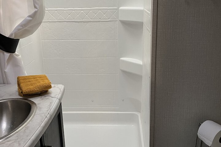 Room 140 of 292