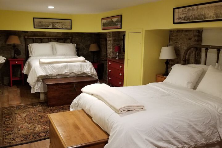 Room 41 of 238