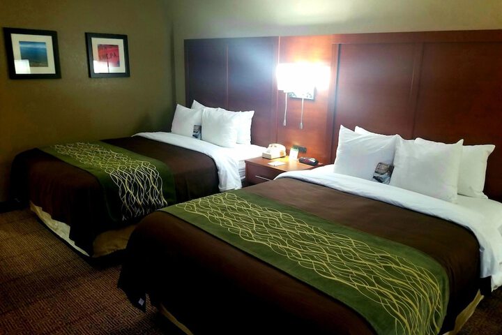 Room 32 of 55