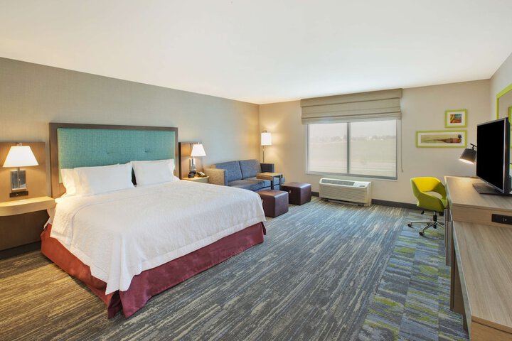 Room 17 of 39