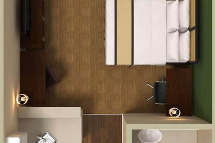 Room 8 of 32