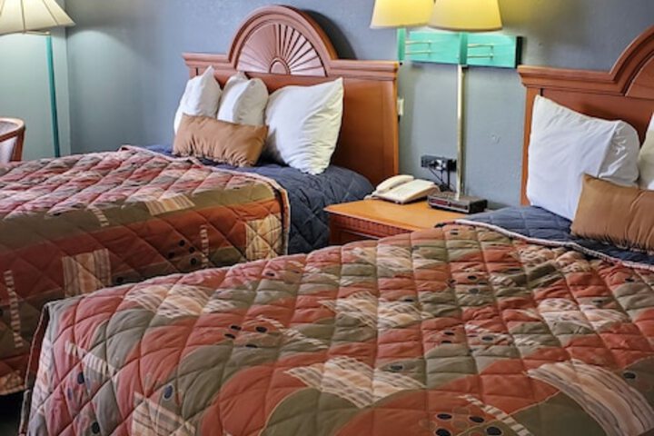Room 20 of 28