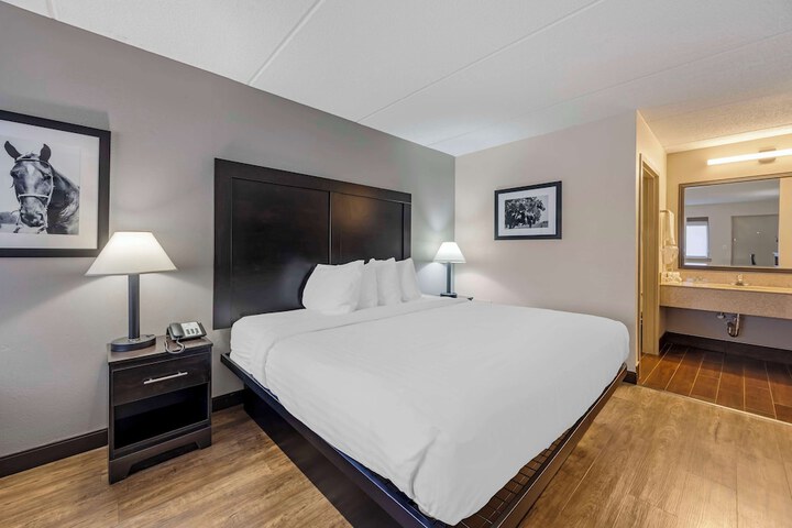 Best Western Shelbyville Inn and Suites Celebration Inn