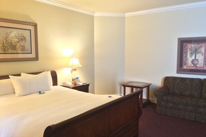 Room 15 of 38