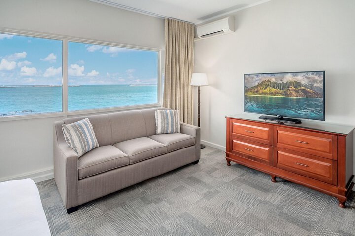 Maui Beach Hotel
