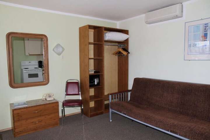 Room 12 of 54