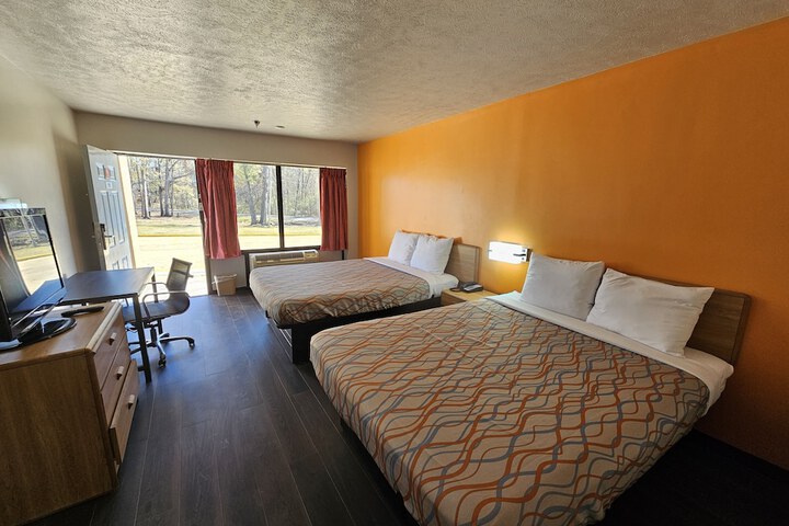 Room 13 of 14