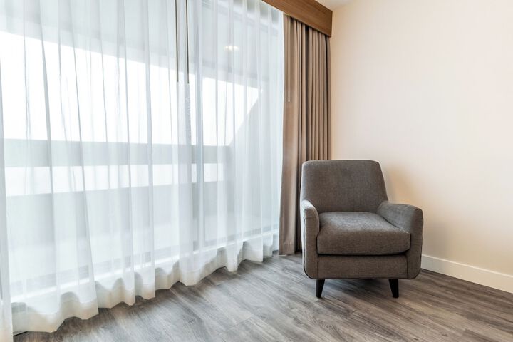 Room 28 of 157