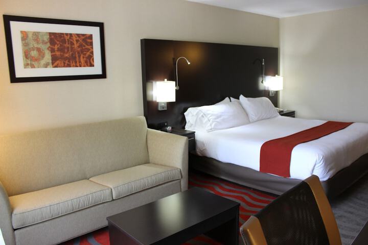 Room 74 of 99