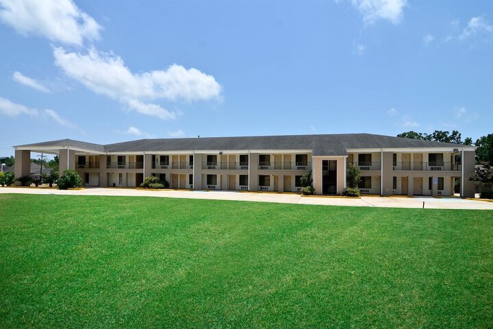 Motel 6 Luling LA