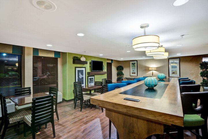 Hotel Interior 11 of 70