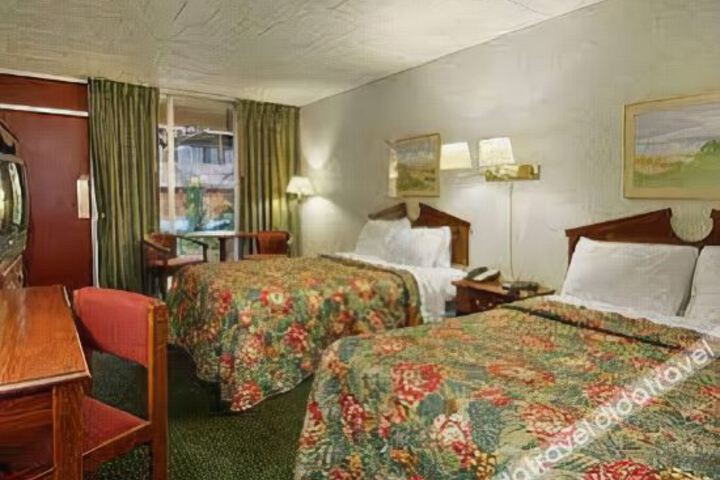Days Inn Danville Conference Center