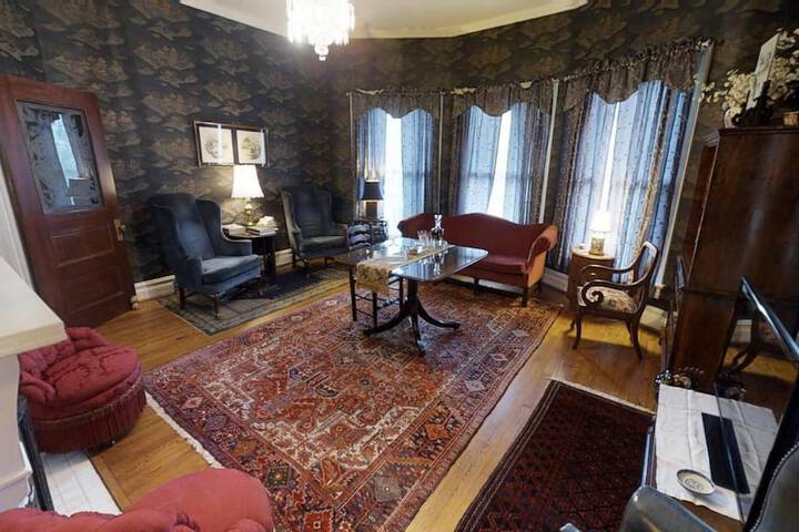 Room 47 of 69