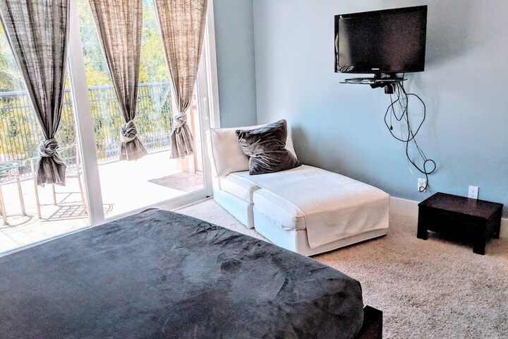 Room 34 of 51