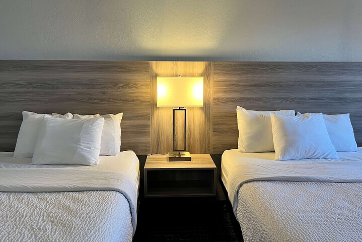 Room 16 of 50