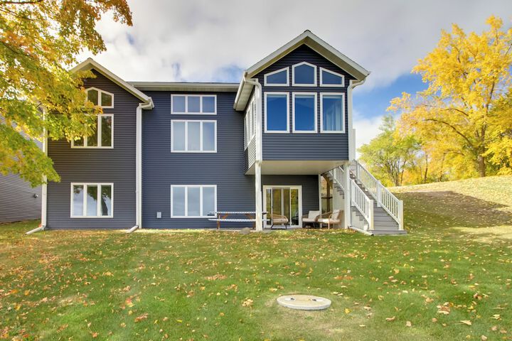 Pearl Lake Retreat w / Dock & Stunning Views!