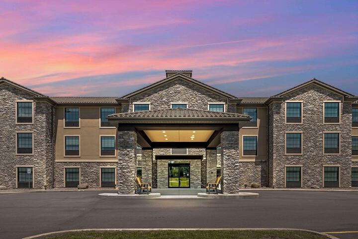 Hotel 3 of 55