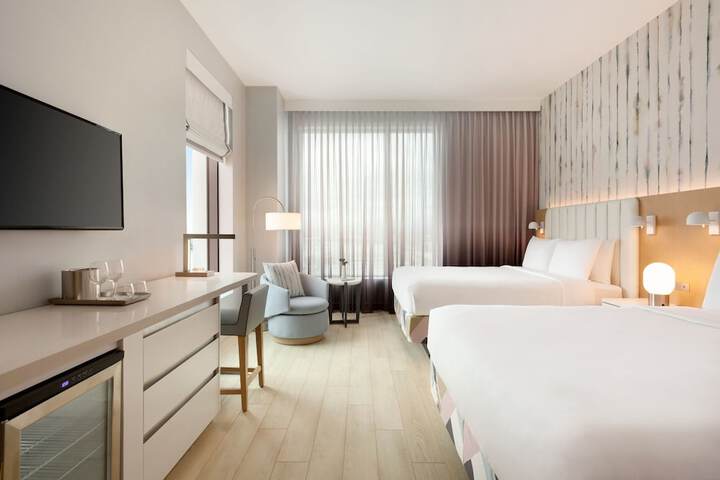 The Viv Hotel Anaheim, a Tribute Portfolio Hotel