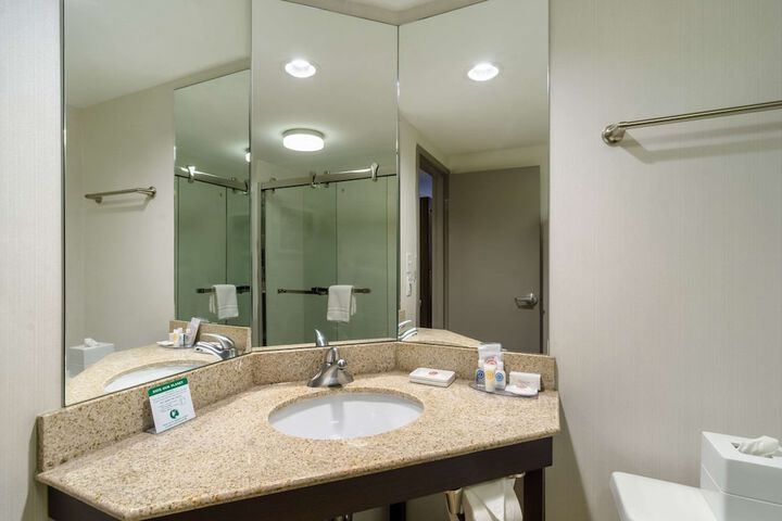 Room 15 of 40