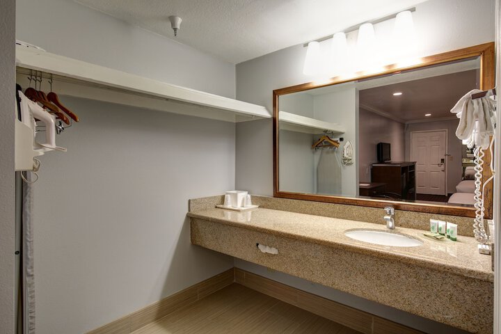 Hotel Pacific Manhattan Beach