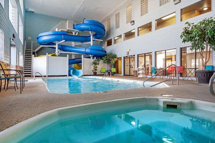 Pool 4 of 37