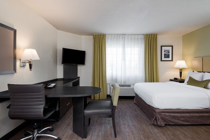Room 19 of 39