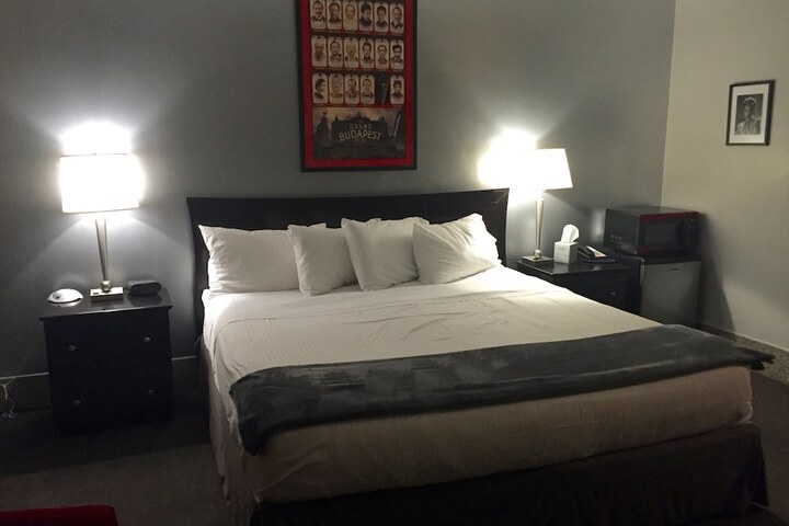 Room 68 of 85
