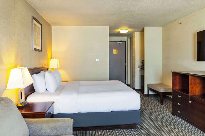 Room 38 of 47