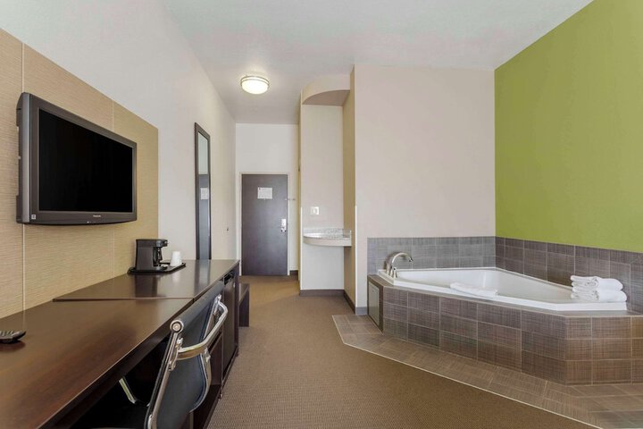 Sleep Inn & Suites Cave City