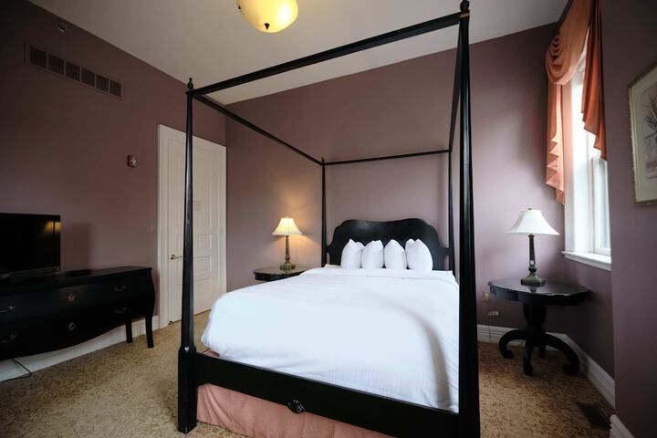Room 154 of 185