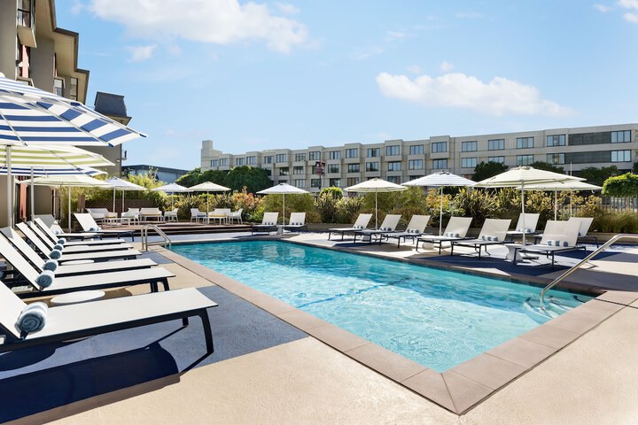 Pool 6 of 102