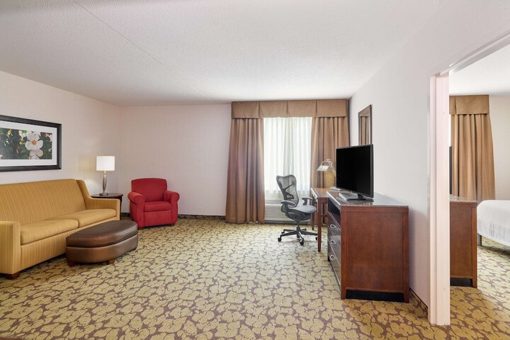 Room 28 of 51