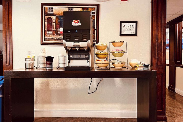 Breakfast/Coffee Service 56 of 64