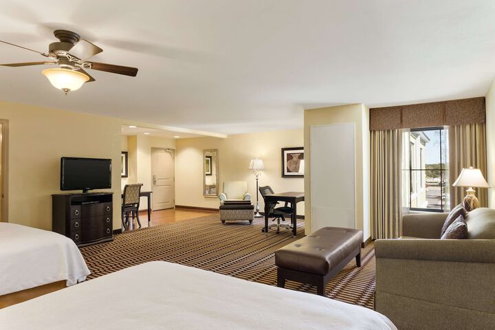 Room 28 of 40