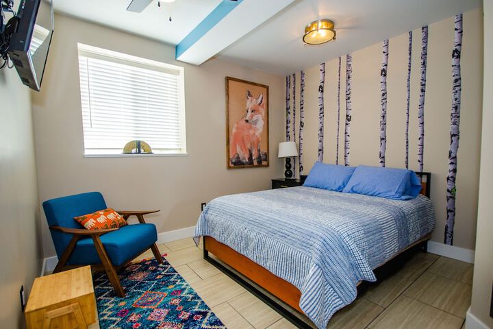 Room 33 of 40