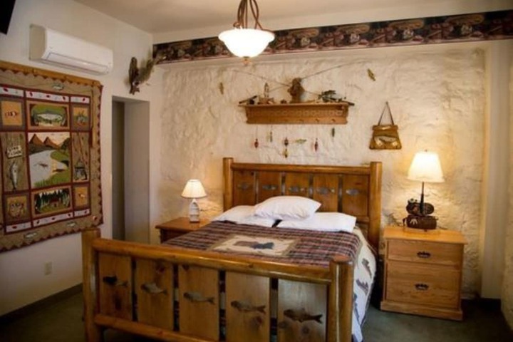 Room 43 of 119