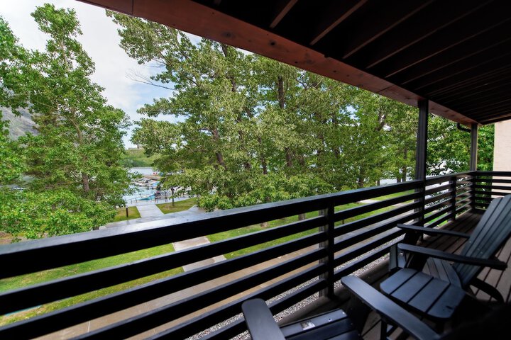 Bayshore Inn & Spa