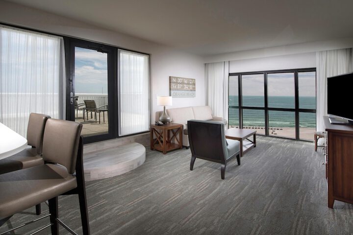 Island House Hotel Orange Beach - a DoubleTree by Hilton