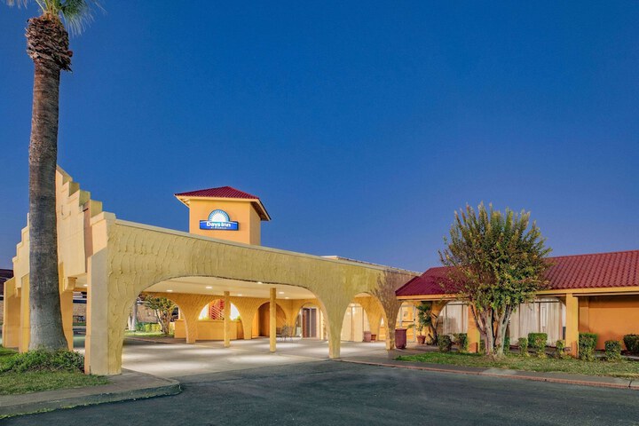Hotel 4 of 33