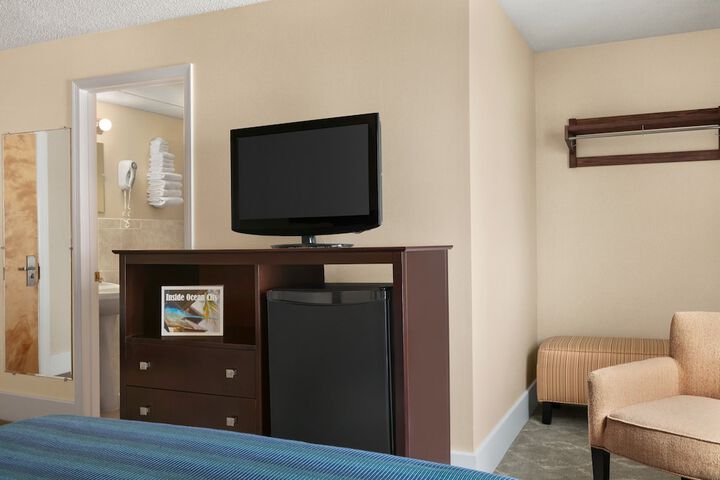 Room 33 of 71