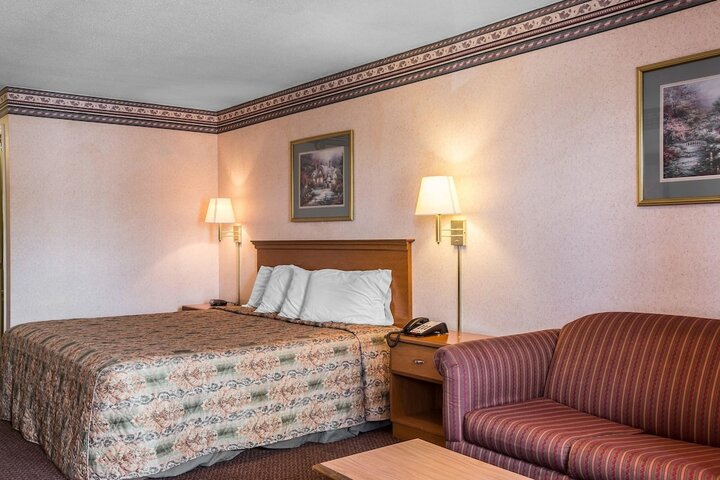 Room 14 of 23