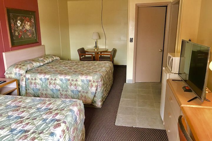 Room 15 of 25