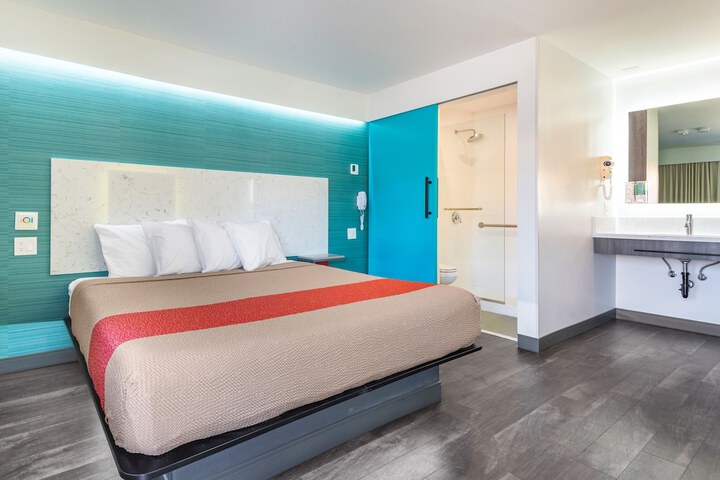 Room 14 of 31