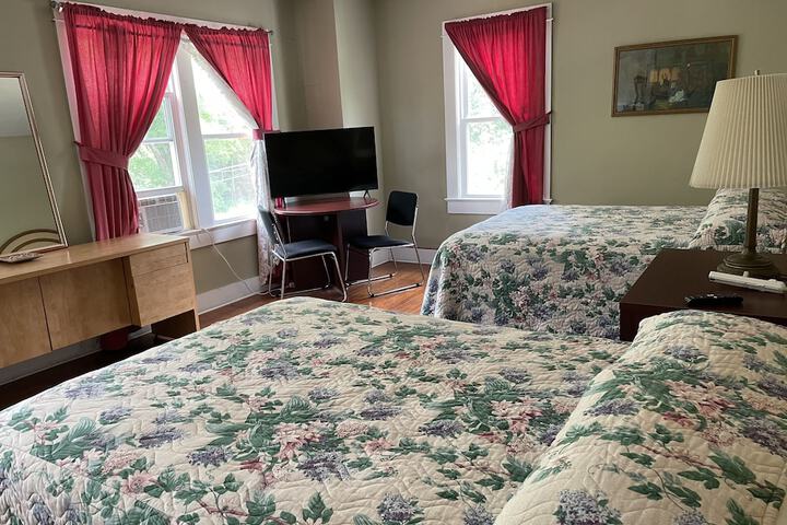 Room 64 of 82