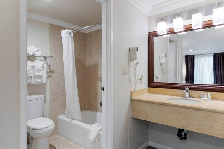 Quality Inn Long Beach - Signal Hill