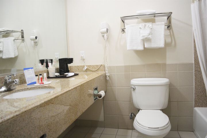 Room 5 of 36