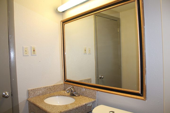Days Inn by Wyndham Wrightstown McGuire AFB / Bordentown