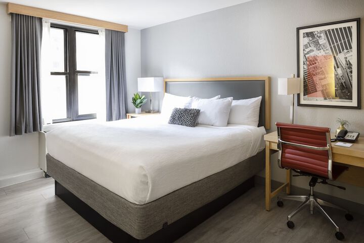 Room 20 of 37