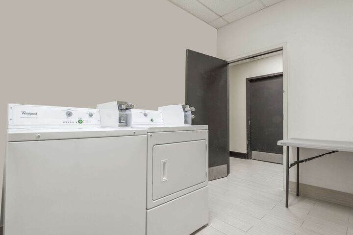 Days Inn by Wyndham Ashland