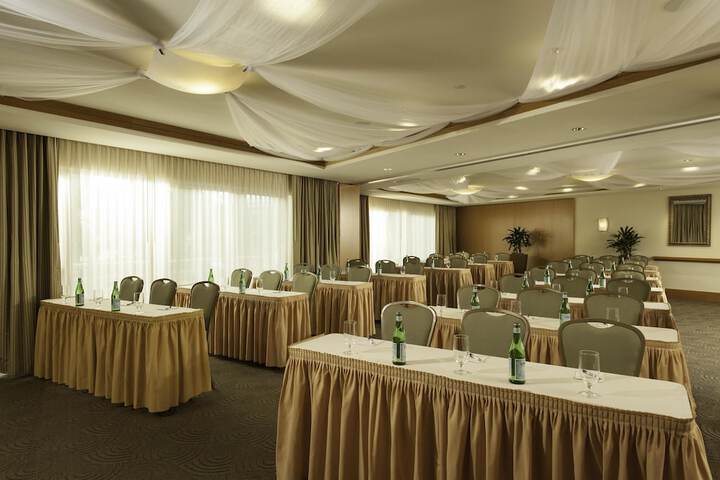 Edgewater Beach Hotel